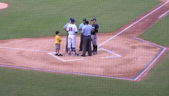 Exchanging the line ups at the Baseball Grounds